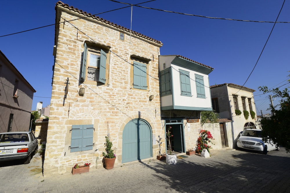 Eski Tas Otel - last minute hotel in Cesme