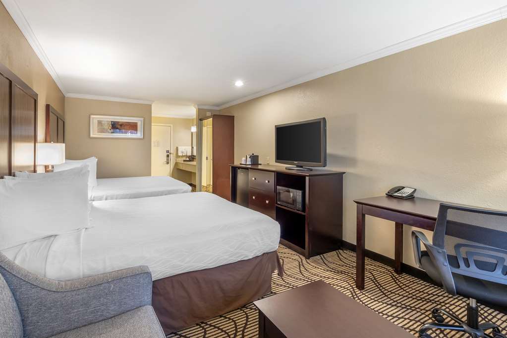 Best Western Plus Orchid Hotel & Suites - photo 65