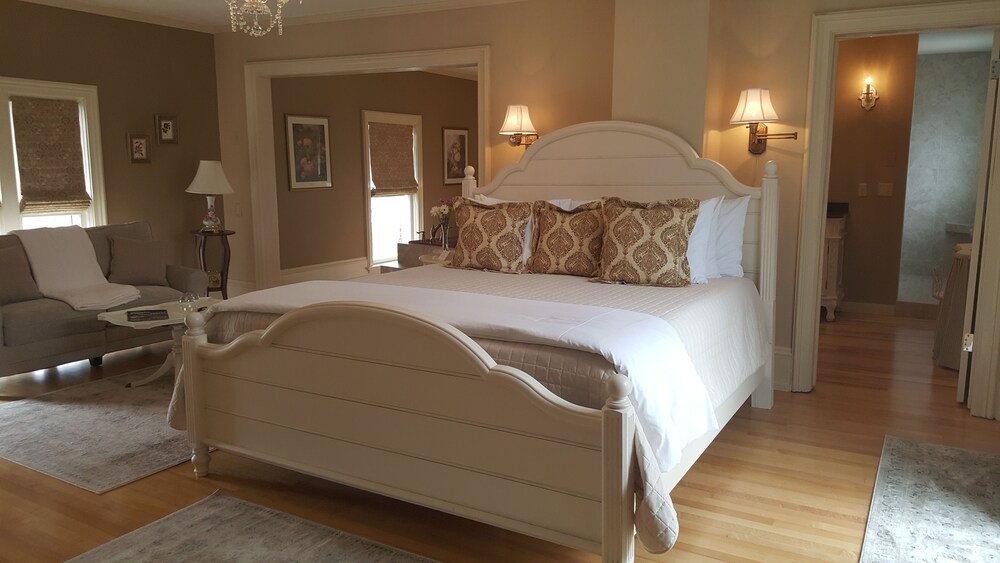 The Wanderlust Hotel - photo 45