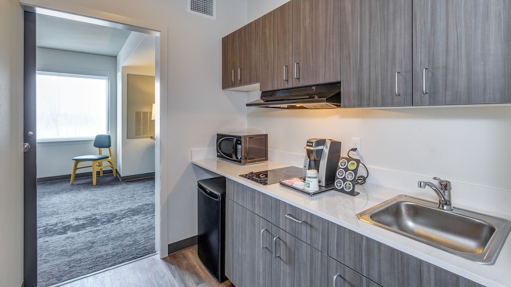 Holiday Inn & Suites Bellingham by IHG - photo 39