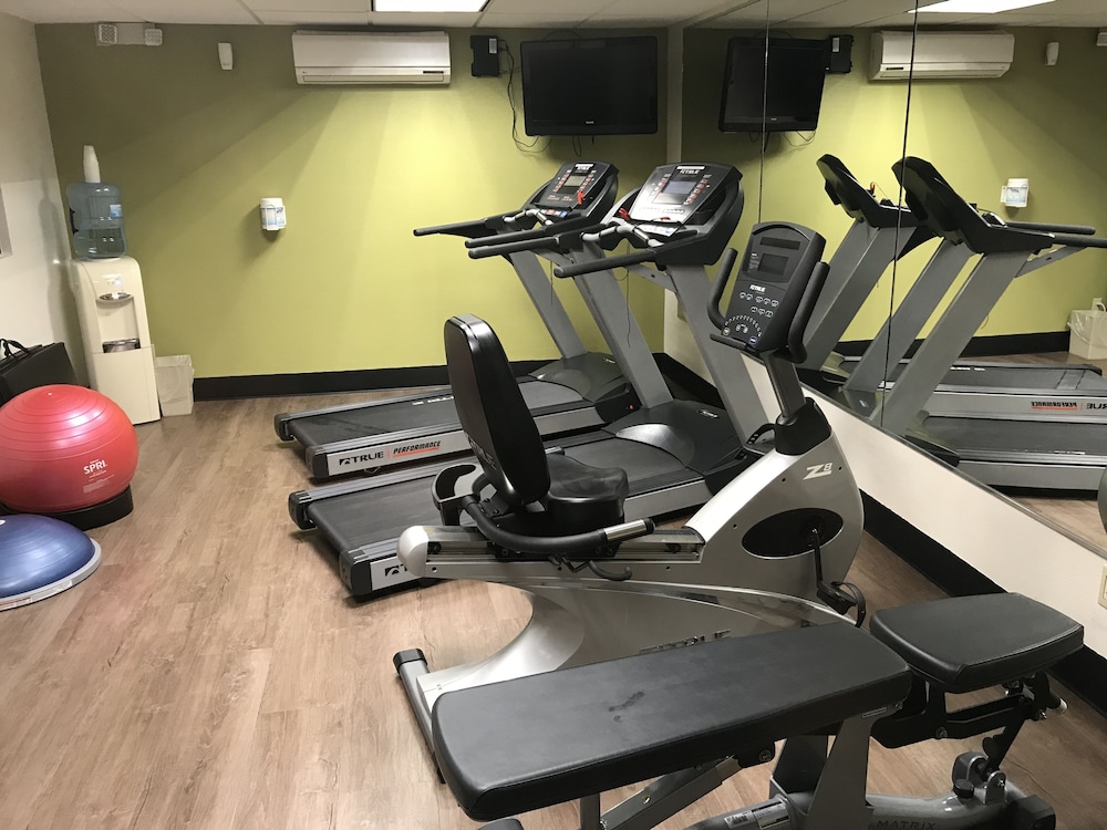 Holiday Inn Express London by IHG - photo 35