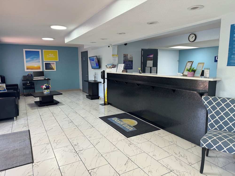 Days Inn by Wyndham Lake City I 10 - photo 5