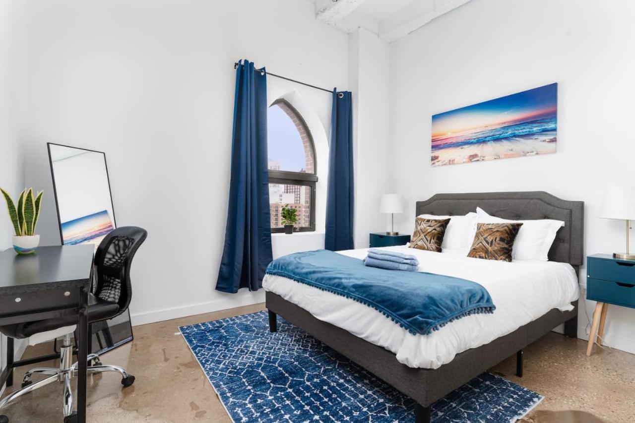 Peaceful Beachfront Loft Rooftop Gym — 4-Star Luxury Hotel in Chicago, United States