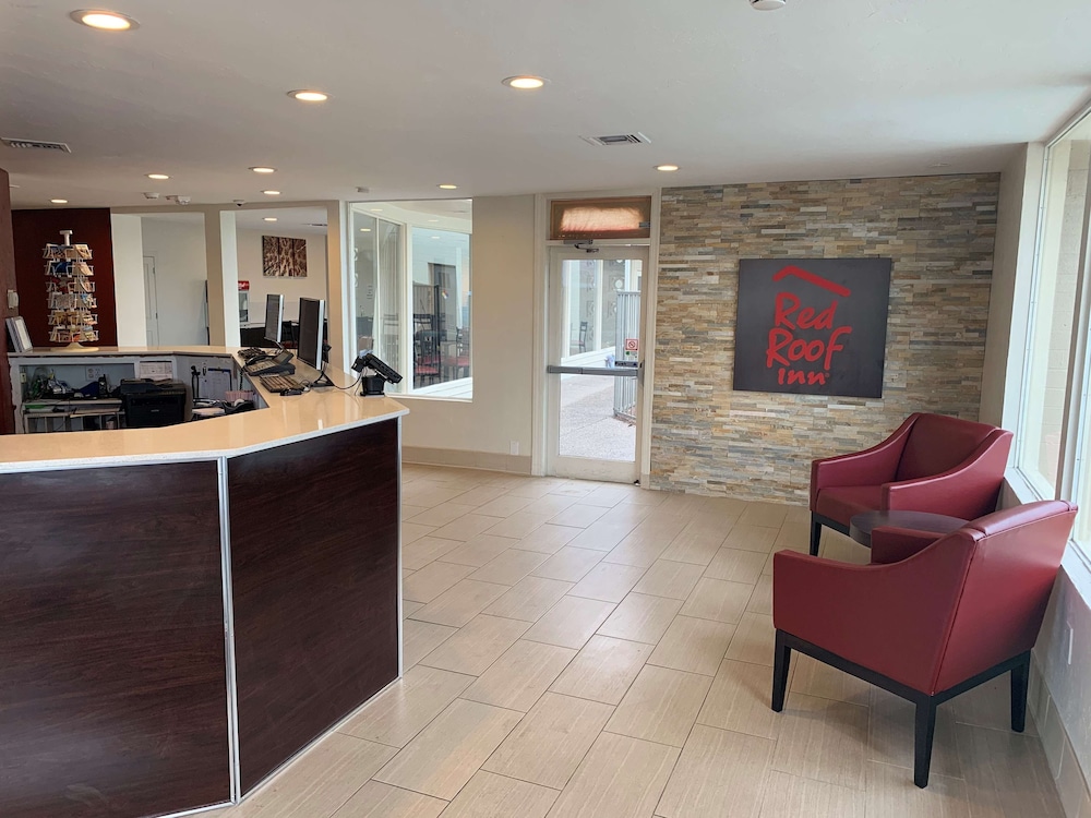 Red Roof Inn Tucson Downtown University - photo 3