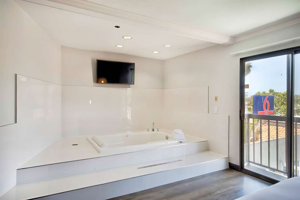 Studio 6 Suites Lawndale CA South Bay - photo 19