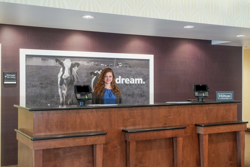 Hampton Inn Richmond Airport - photo 4