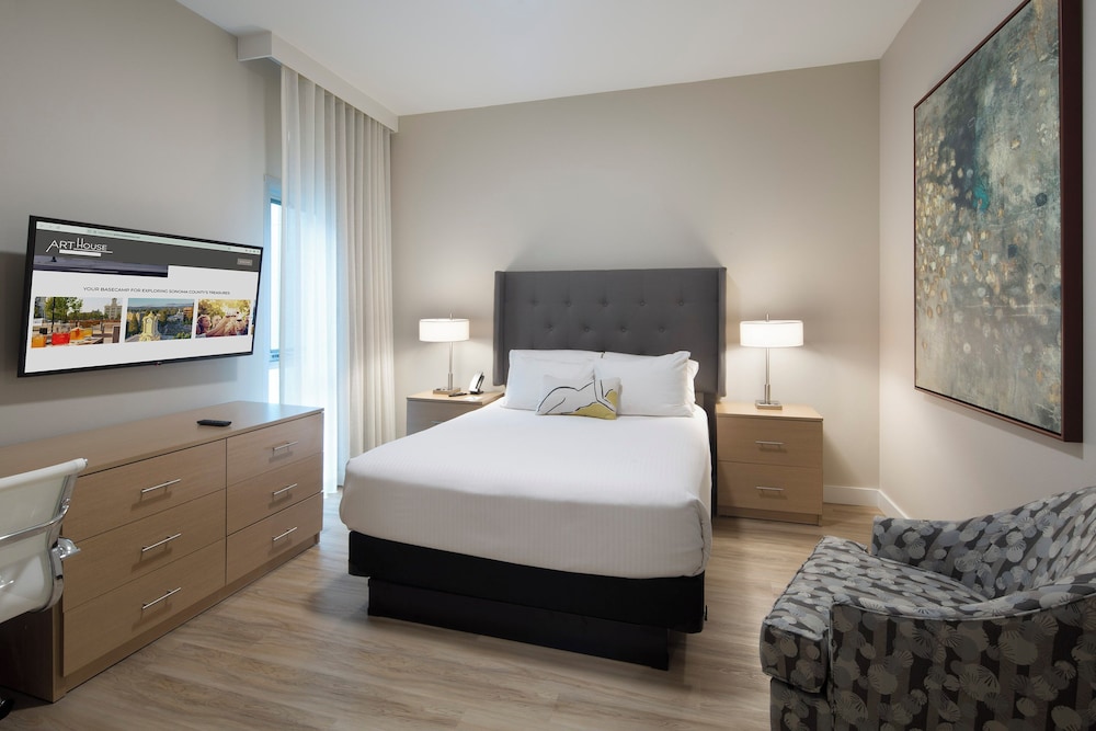 Art House Hotel - photo 20