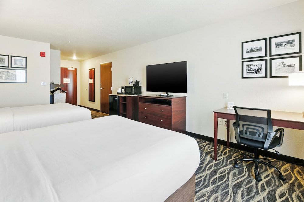 Cobblestone Hotel & Suites Wickenburg - photo 29
