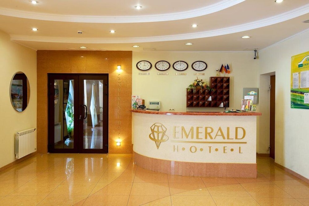Emerald Hotel — hotel in Tol'yatti