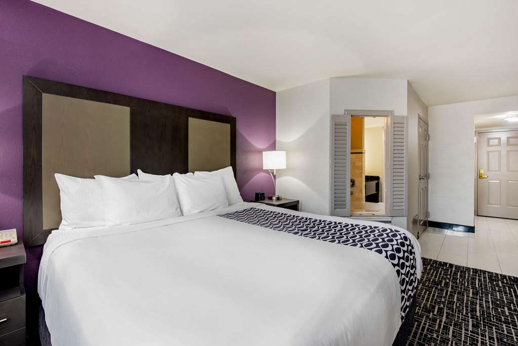 La Quinta Inn by Wyndham West Long Branch NJ Shore Area - photo 13