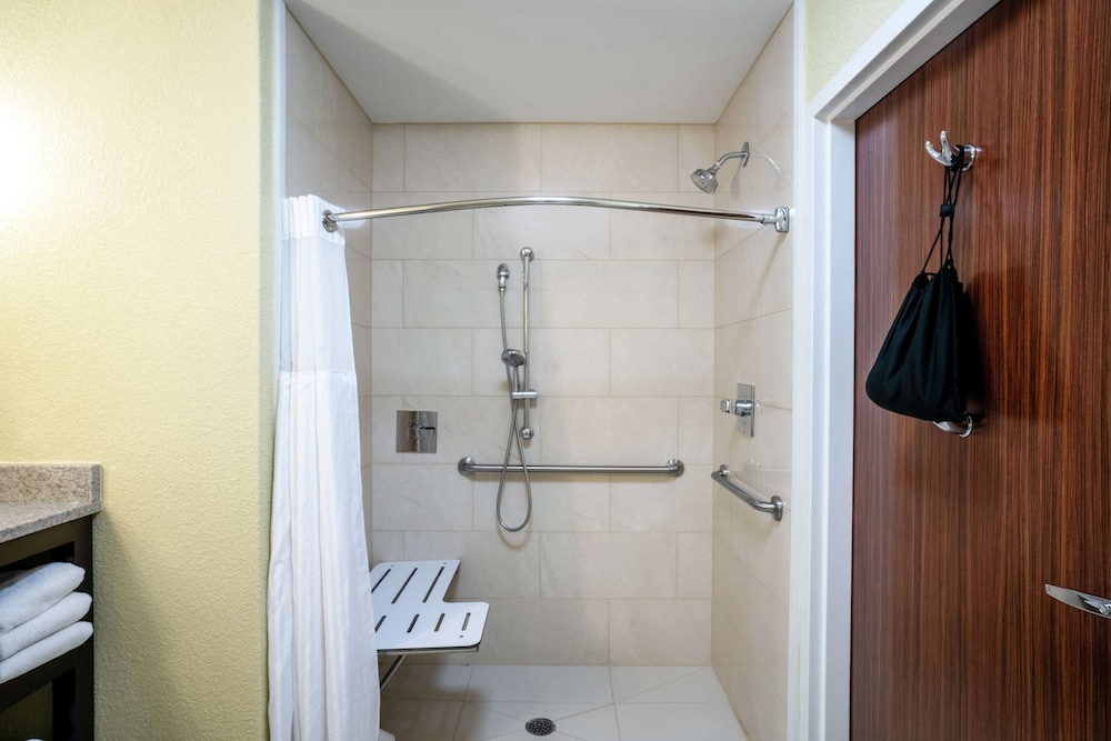 Hilton Garden Inn Dalton - photo 23