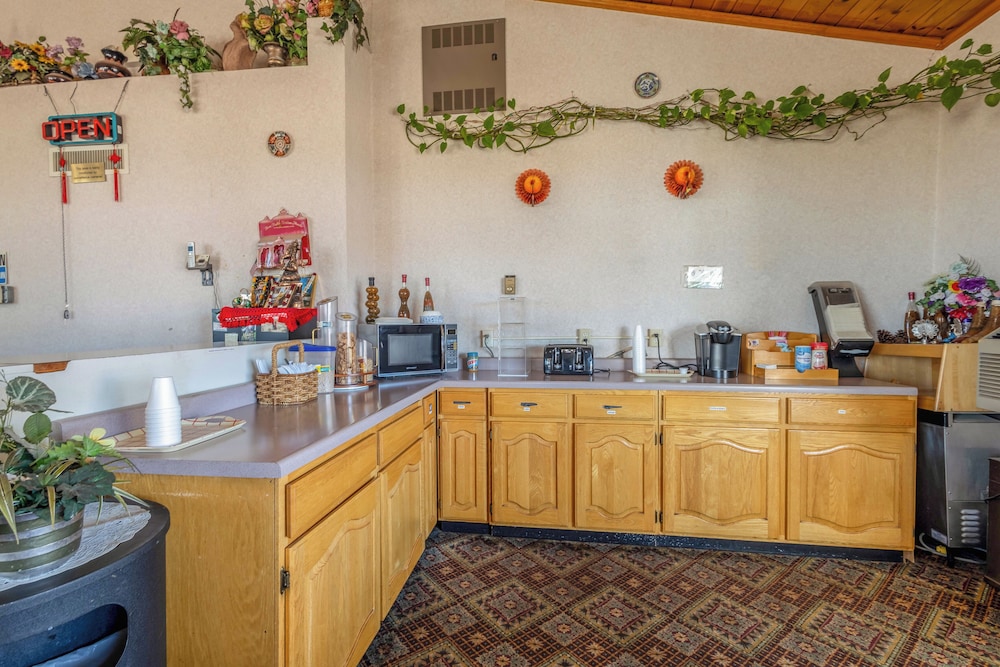 Royal Holiday Motel By Belvilla Gallup I 40 - photo 56