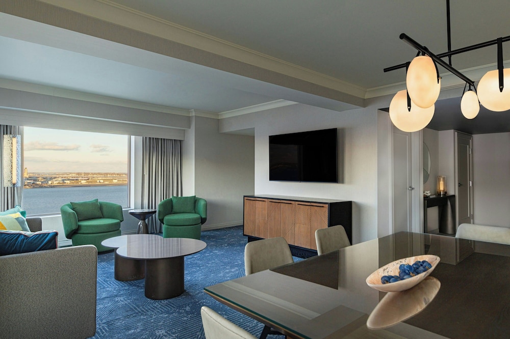 Renaissance Boston Seaport District - photo 21
