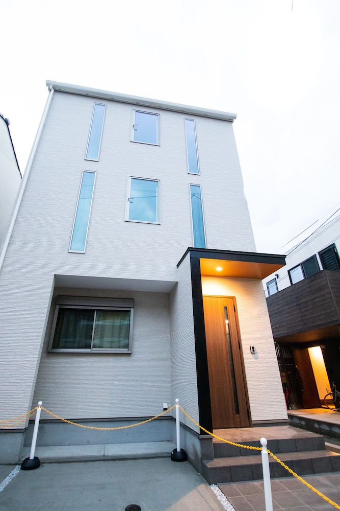 Amp Flat Hakozaki in Fukuoka, Japan