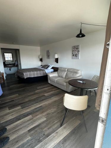 State Street Motel - photo 11