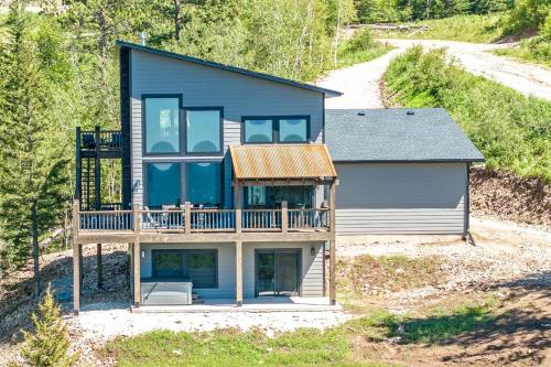 Golden Eagle`s in Lead, United States