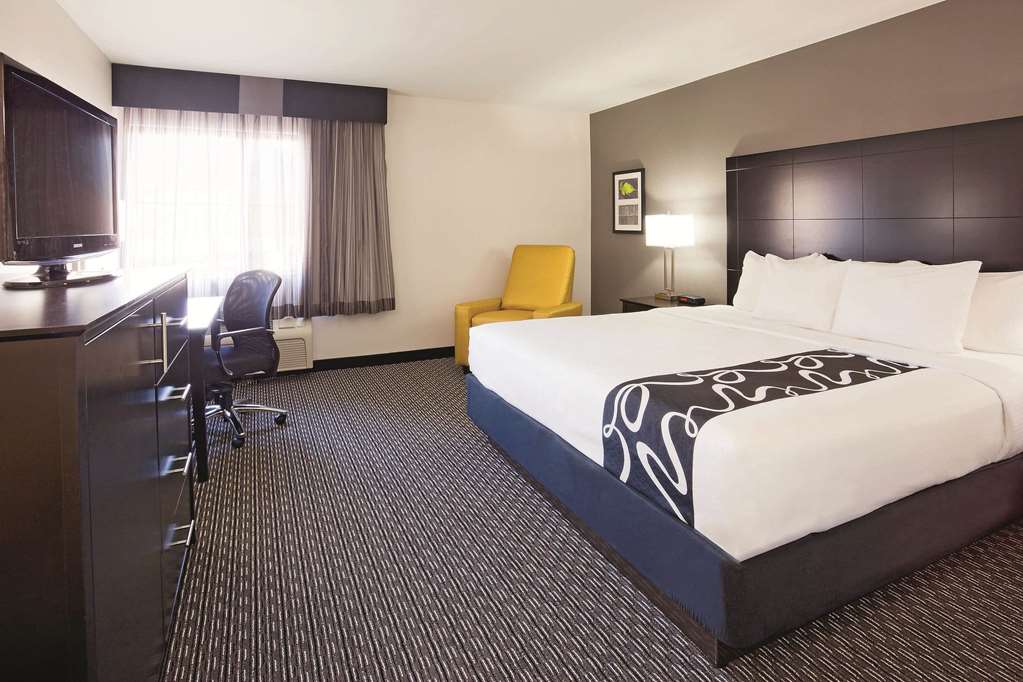 La Quinta Inn by Wyndham Oshkosh - photo 23