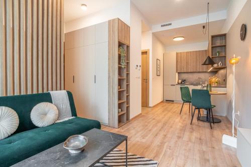 Patronka Apartments Stylish apartment with a divided sleeping area — 4-Star Luxury Hotel in Bratislava, Slovakia