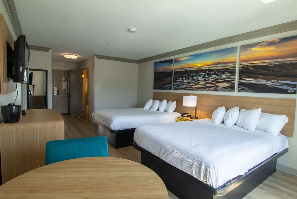 Days Inn by Wyndham Carlsbad - photo 20