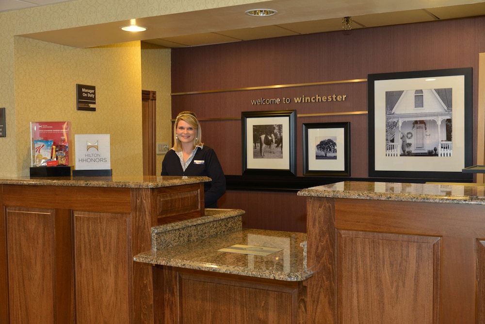 Hampton Inn Winchester - photo 3