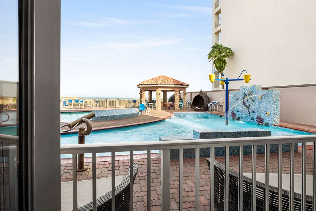 La Copa Inn Beach Hotel - photo 19