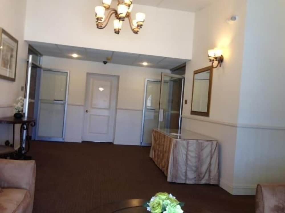 Inn At Arbor Ridge Hotel & Conference Center - photo 21