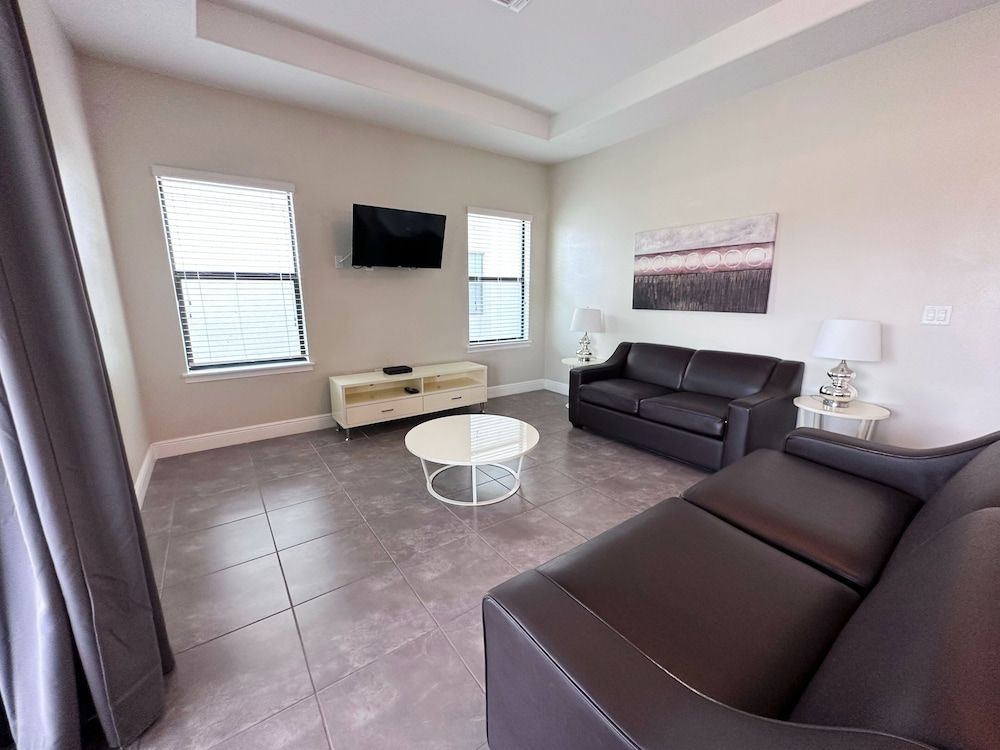 Balmoral Resort 195mcv 4 Bedroom Home by RedAwning - photo 11