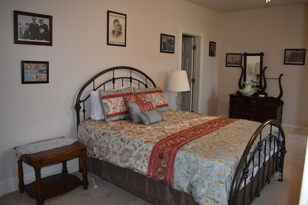 Hermann Crown Suites - photo 6