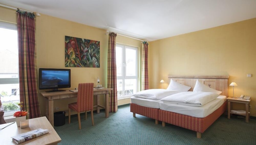 Hotel Barnimer Hof — Wandlitz — photo 2