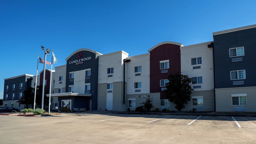 Candlewood Suites Baytown by IHG - photo 59