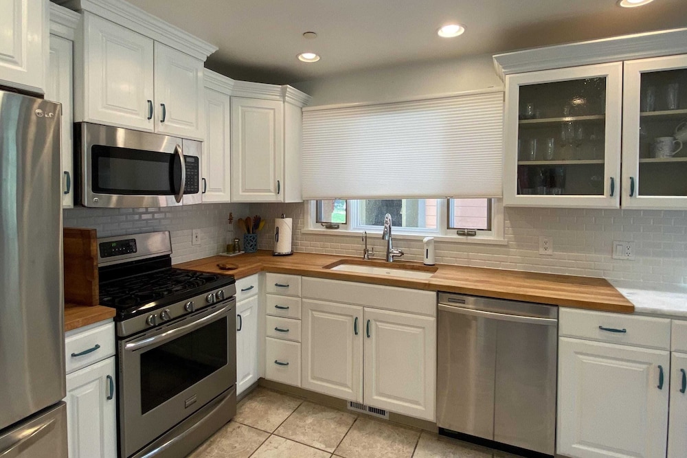Woodside Getaway by Avantstay Character Home Close To Park City Resort w Hot Tub - photo 4