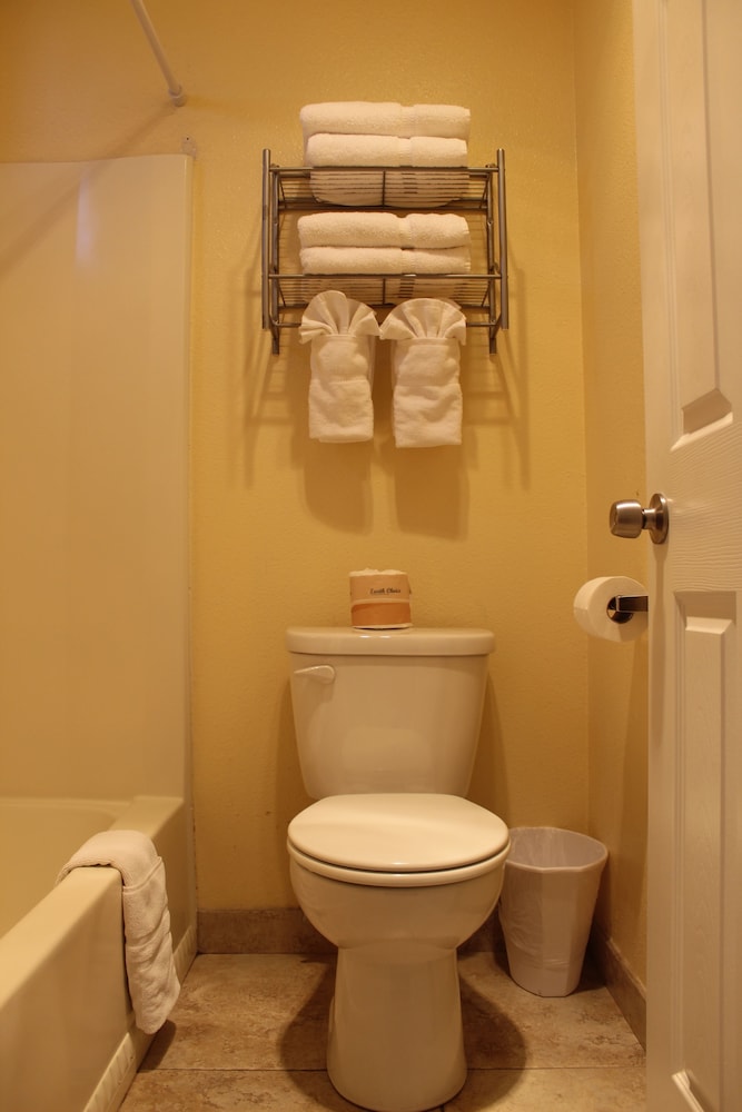 BeachWay Inn - photo 15