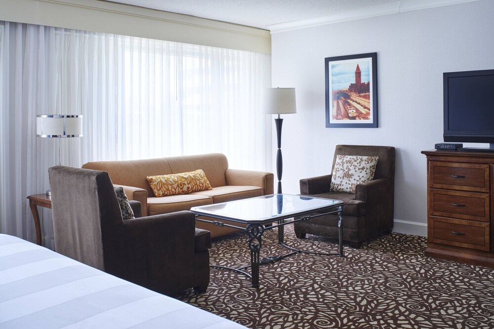 Marriott Milwaukee West - photo 17