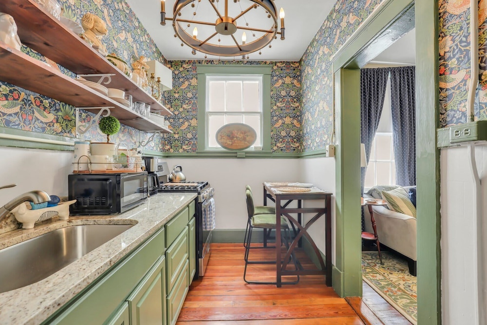 The Graham on Oglethorpe Square - last minute hotel in Savannah