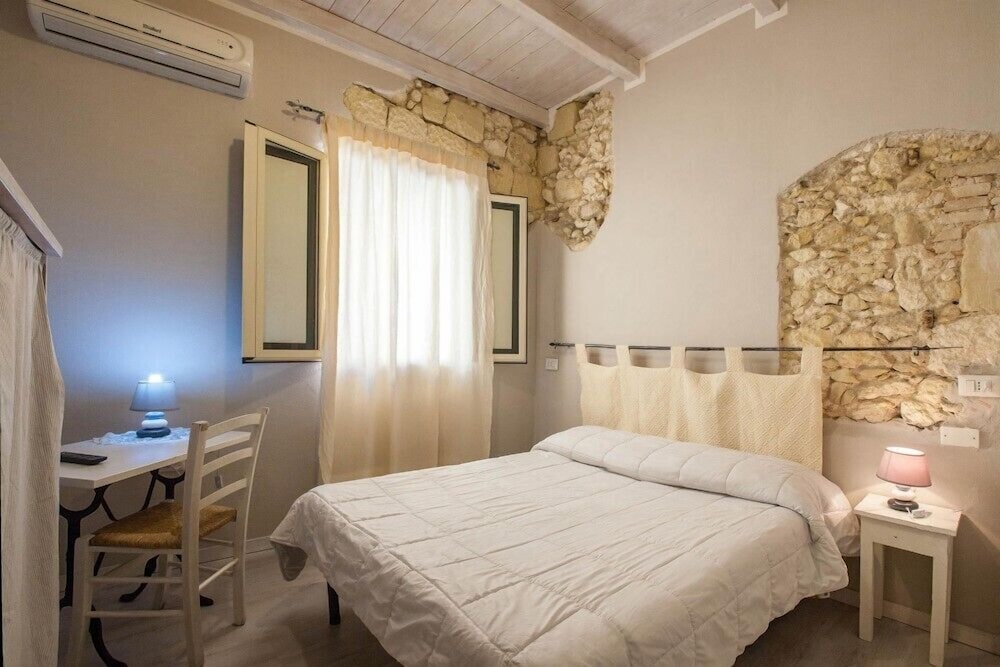 Aurora - carbon neutral hotel in Cagliari