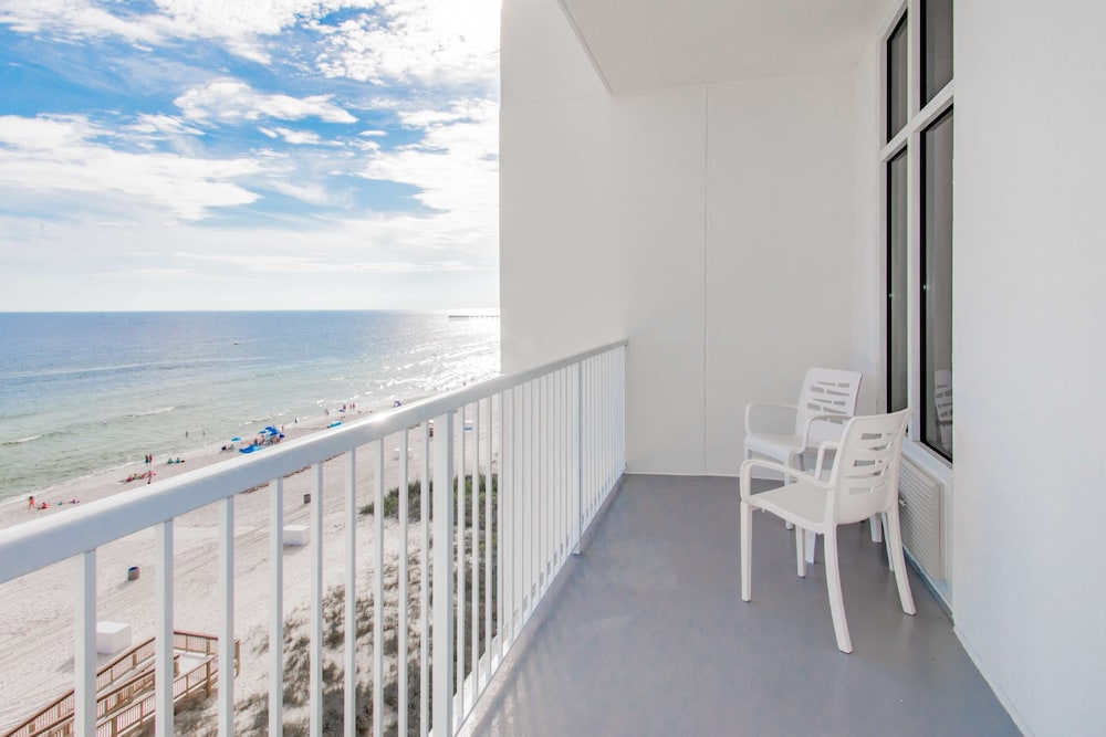 Hampton Inn & Suites Panama City Beach Beachfront - photo 52