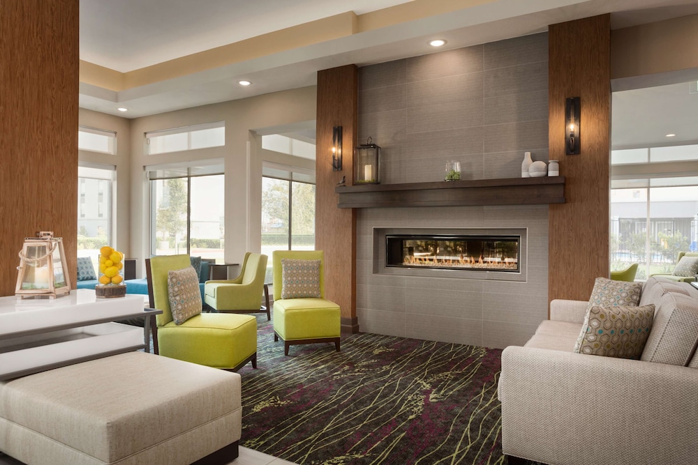 Hilton Garden Inn Houston Baytown - photo 2
