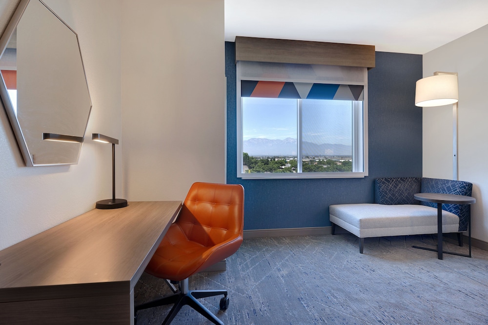 Holiday Inn Express & Suites Ontario Chino Hills by IHG - photo 8