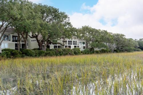 1716 Shelter Cove in Seabrook Island, United States