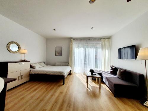 Apartament MEWA 4 z ogródkiem — 4-Star Luxury Hotel in Wladyslawowo, Poland