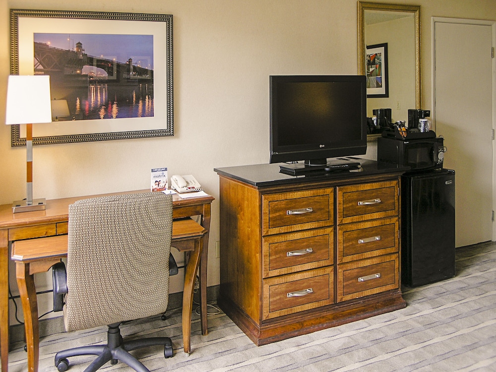 Inn At The Convention Center - photo 22
