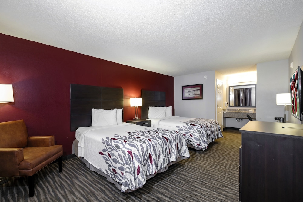 Red Roof Inn Defuniak Springs - photo 7