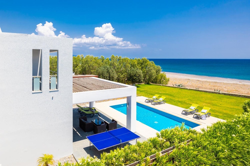 Antonoglou Beach Villas Lahania — 4-Star Luxury Hotel in Rodos, Greece
