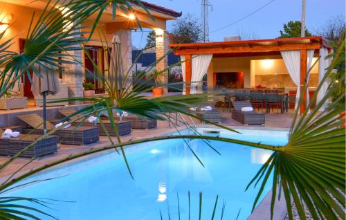 Villa Raviola — 5-Star Luxury Hotel in Sinj, Croatia