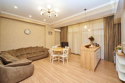 Apartment by the river