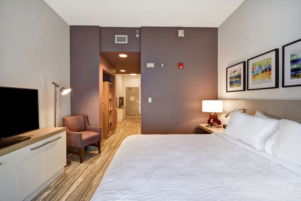 Hilton Garden Inn Panama City - photo 23