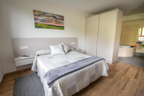 Apartamentos Spa Las Caldas y Spa El Balneario — 4-Star Luxury Hotel in Oviedo, Spain
