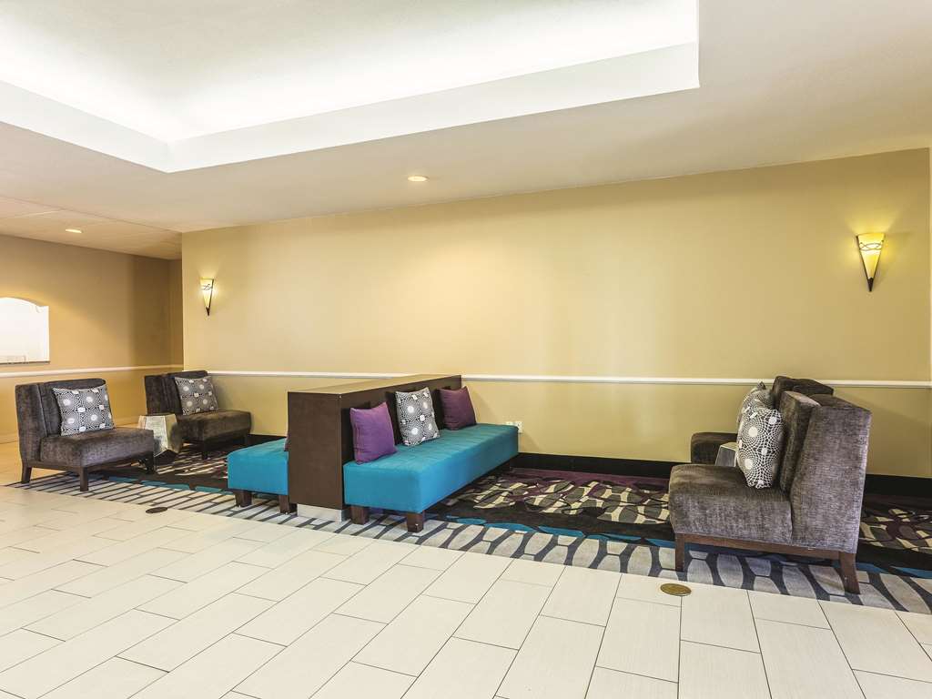 La Quinta Inn & Suites by Wyndham Deming - photo 6