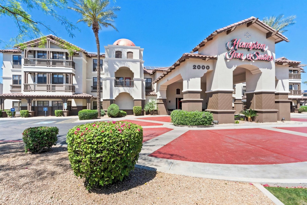Hampton Inn & Suites Phoenix Goodyear - photo 43