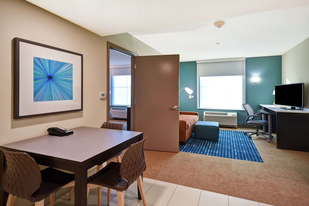 Home2 Suites by Hilton Lagrange - photo 9